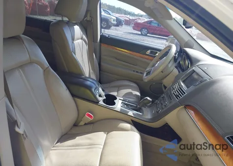 2010 Lincoln Mkt z USA, uszkodzony, nr VIN 2LMHJ5FR8ABJ10071